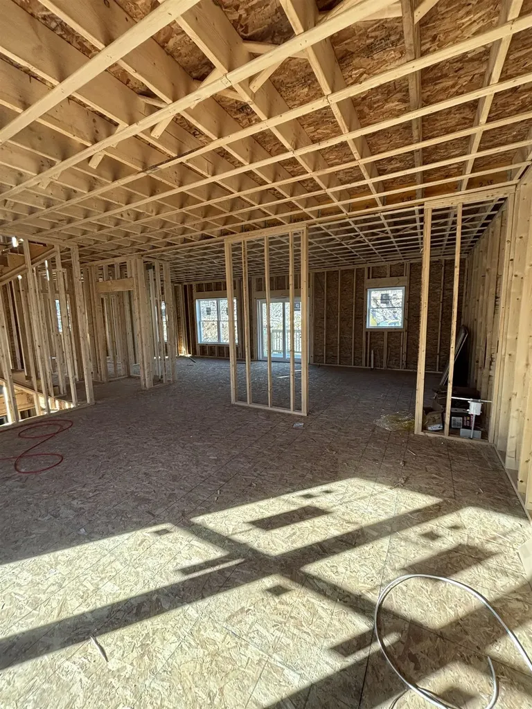 12 Mica Drive Raymond NH 03077