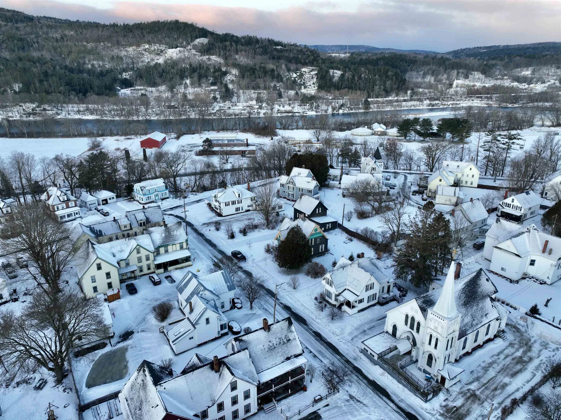 20 Pine Street Haverhill NH 03785