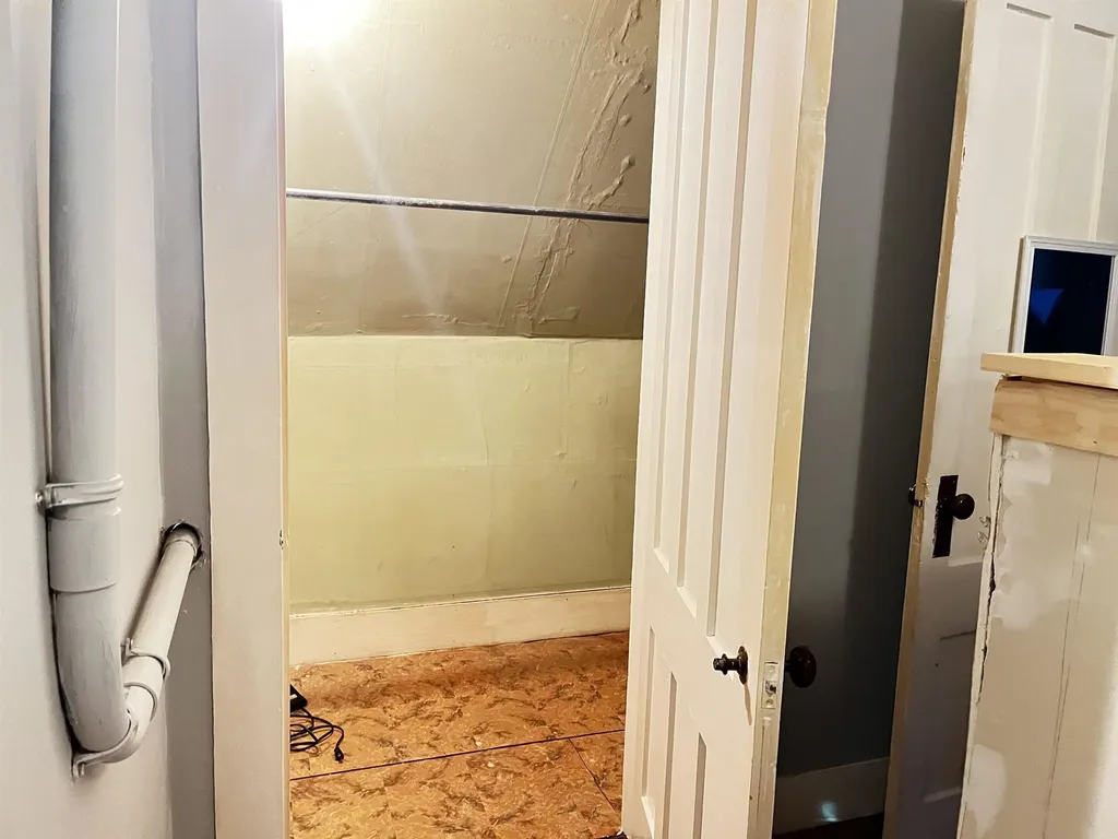 22 Maple Street Orleans VT 05860