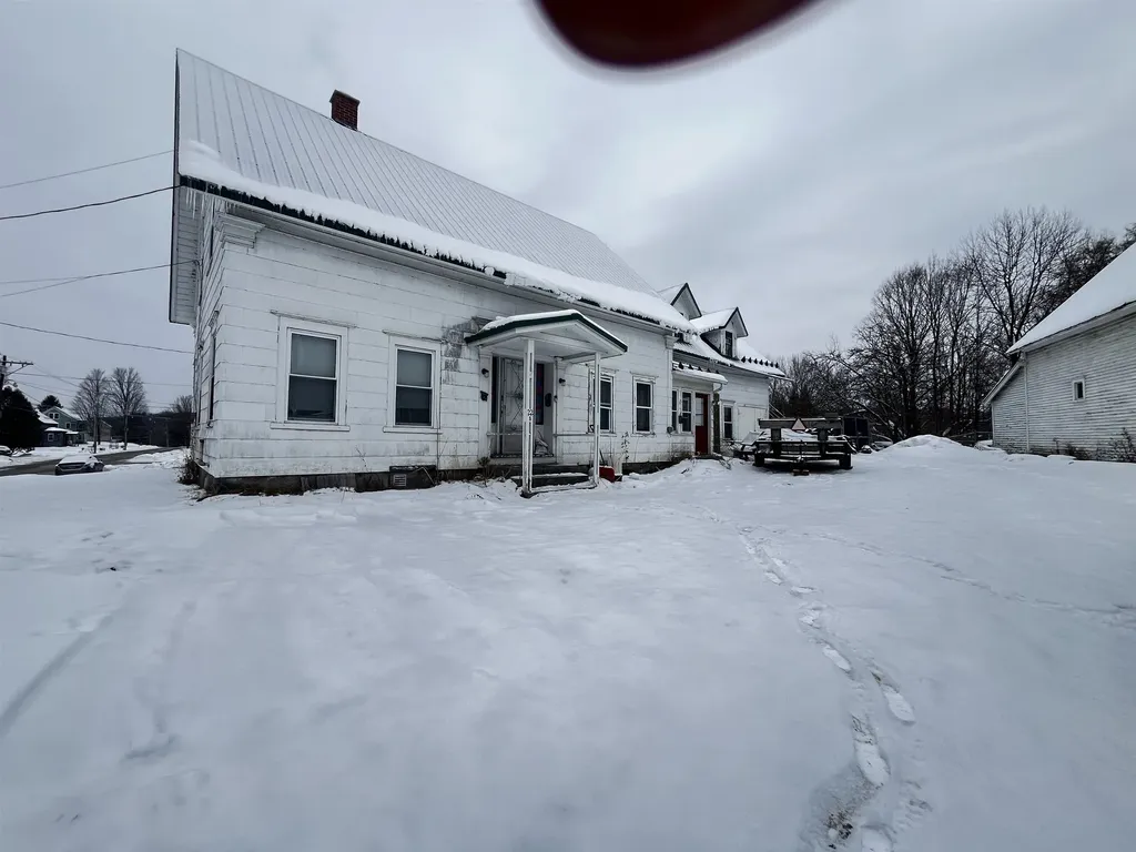 22 Maple Street Orleans VT 05860