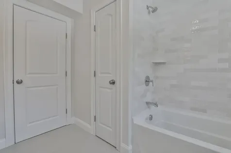 2 Warren's Way Brookline NH 03033