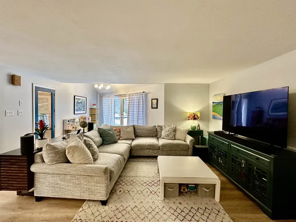 153 Coffin Road Epping NH 03042