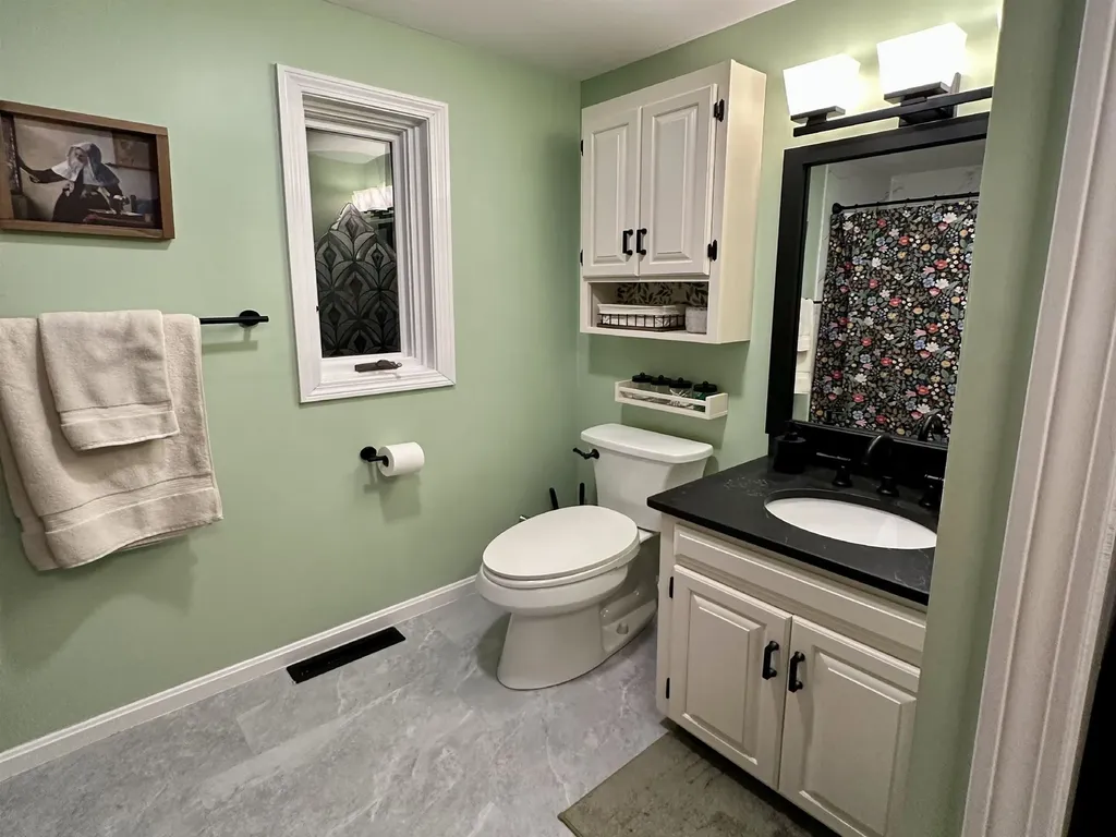 153 Coffin Road Epping NH 03042