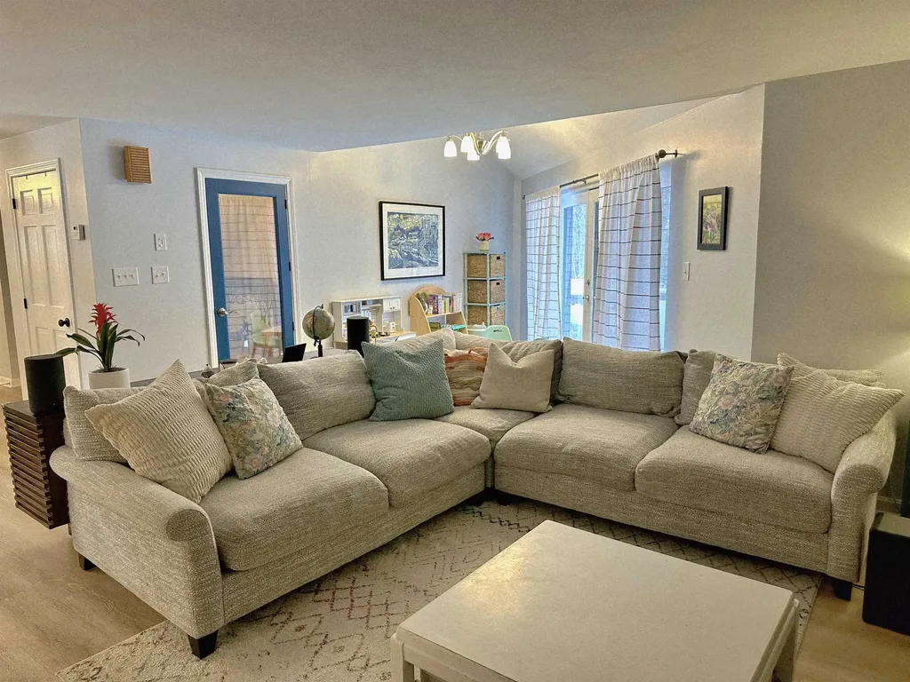 153 Coffin Road Epping NH 03042