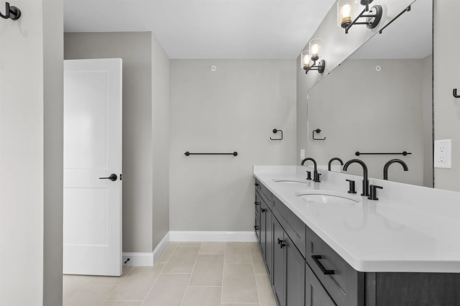 8 Benjamin Lane Thornton NH 03285