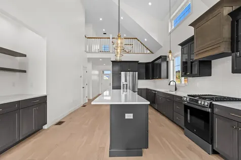 8 Benjamin Lane Thornton NH 03285