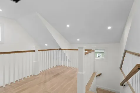 8 Benjamin Lane Thornton NH 03285