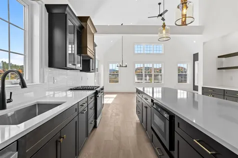 8 Benjamin Lane Thornton NH 03285