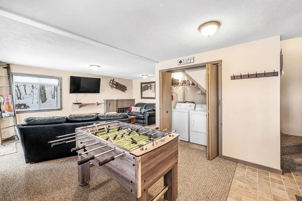 22 Lower Howes Road Wilmington VT 05363