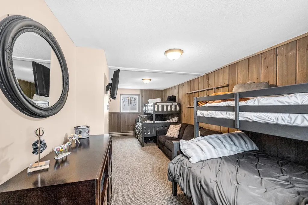 22 Lower Howes Road Wilmington VT 05363