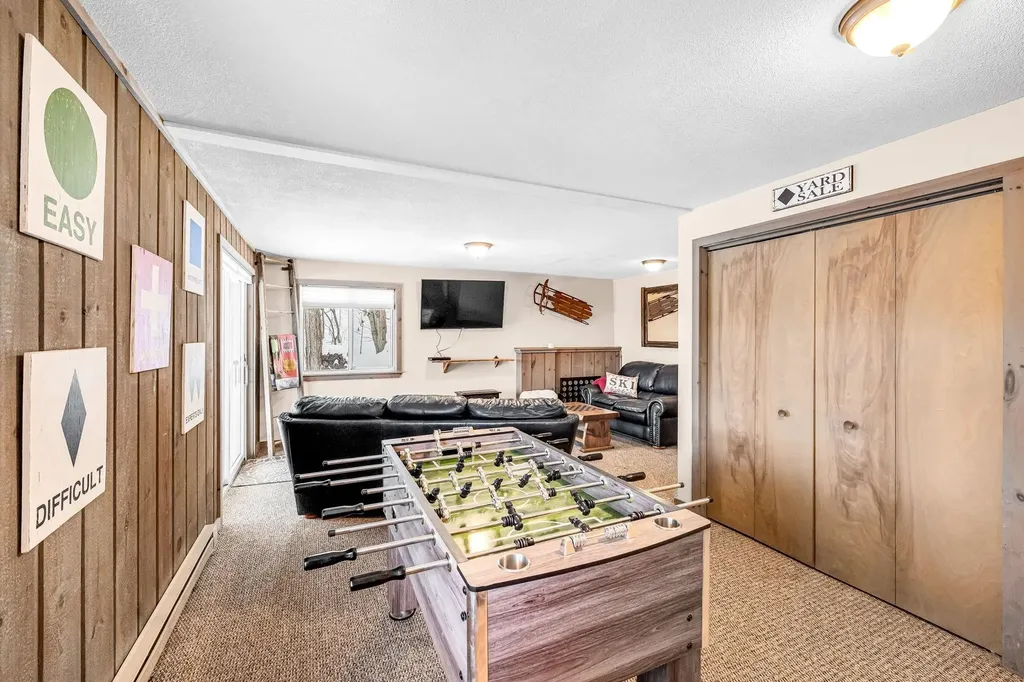 22 Lower Howes Road Wilmington VT 05363