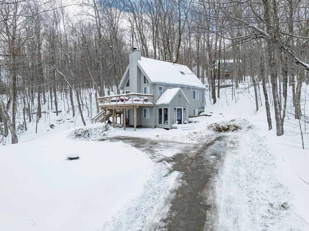 22 Lower Howes Road Wilmington VT 05363