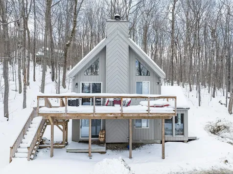 22 Lower Howes Road Wilmington VT 05363