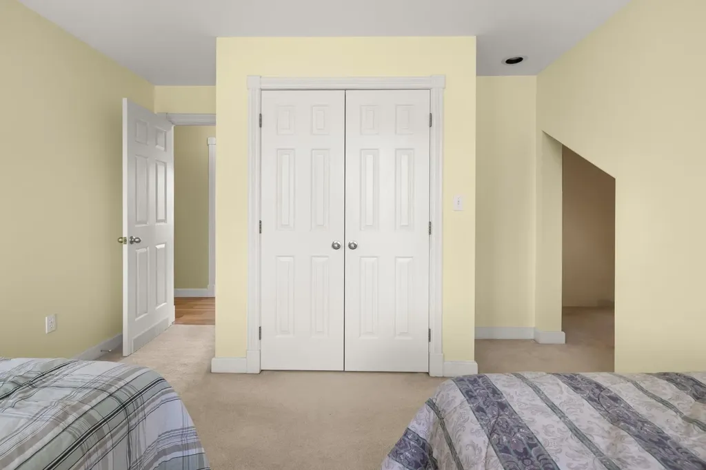 8 Moss Glen Lane South Burlington VT 05403