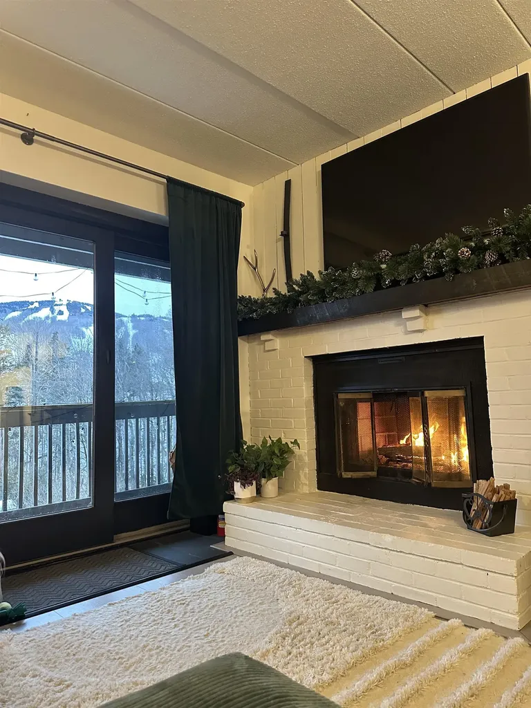 17 Snowtree Lane Dover VT 05356