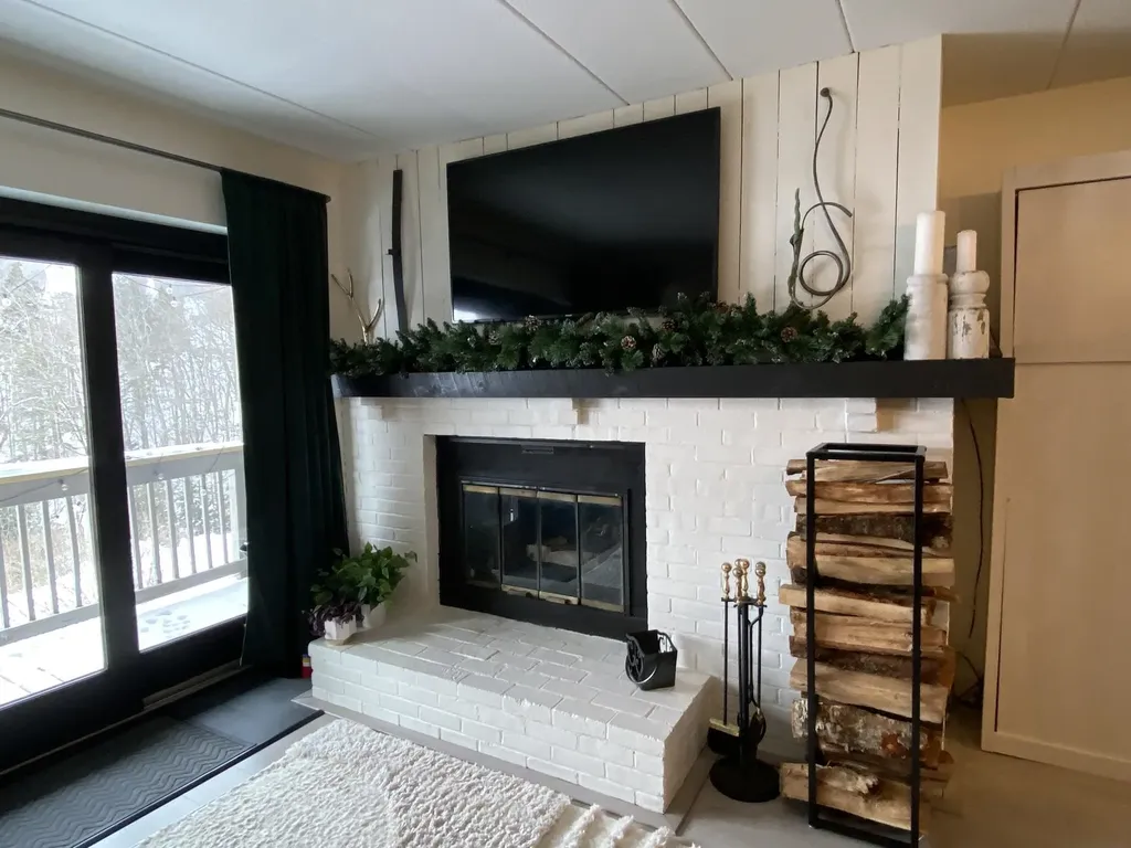 17 Snowtree Lane Dover VT 05356