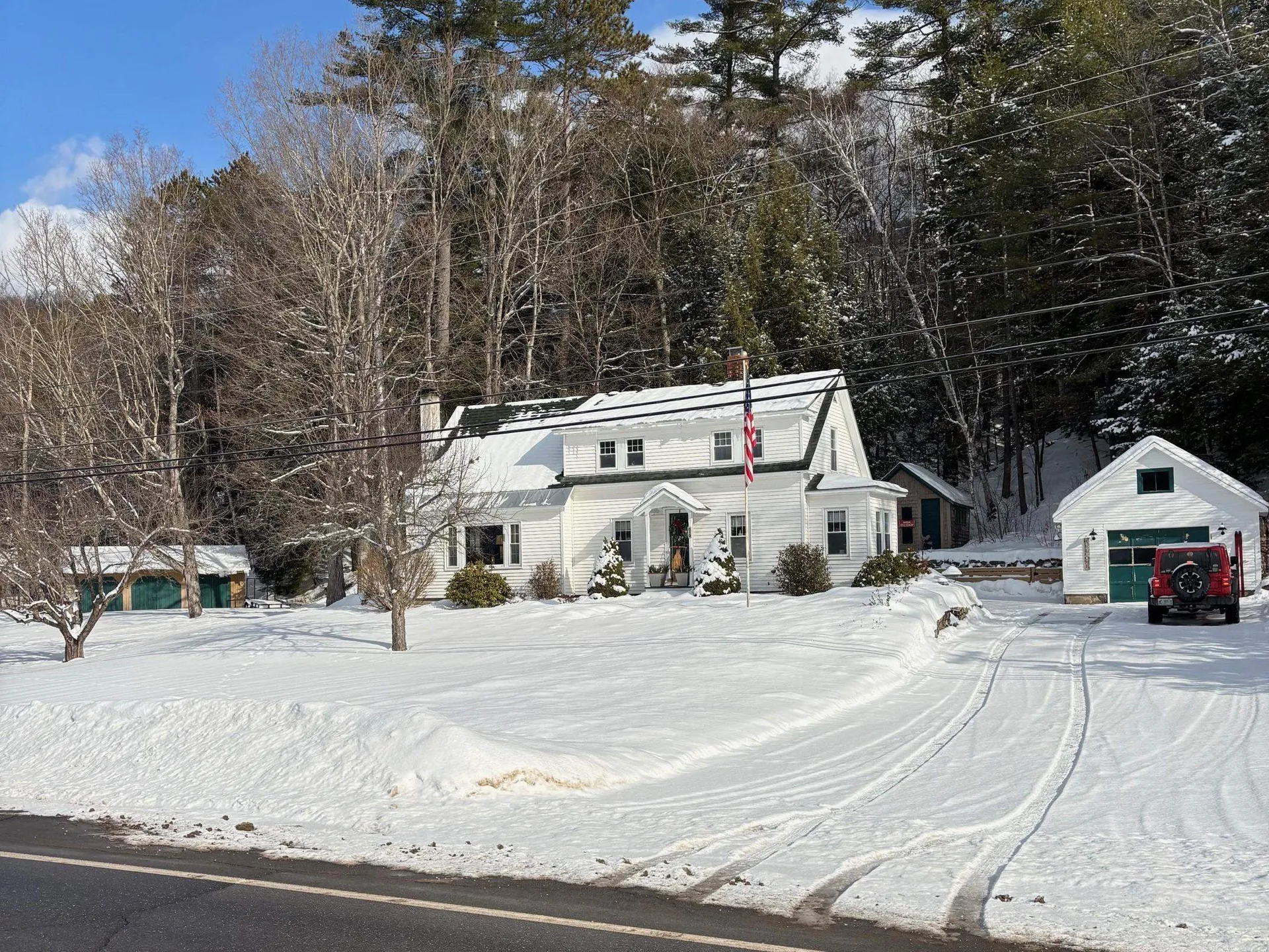 819 Eastside Road Woodstock NH 03262
