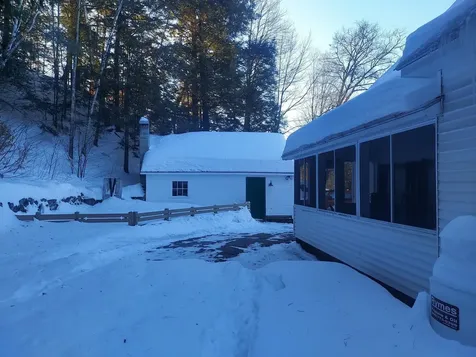 819 Eastside Road Woodstock NH 03262