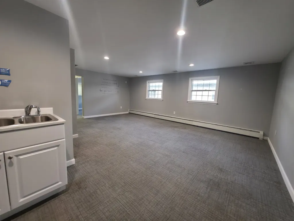 289 Main Street Salem NH 03079