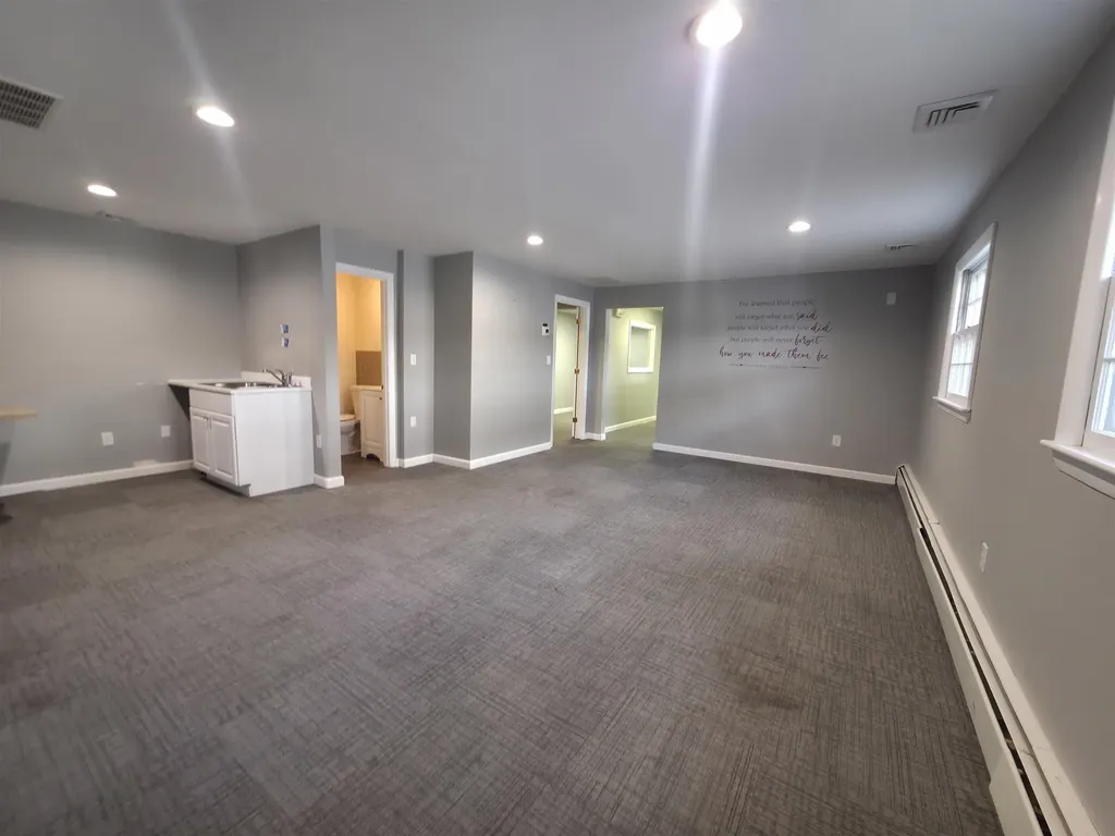 289 Main Street Salem NH 03079