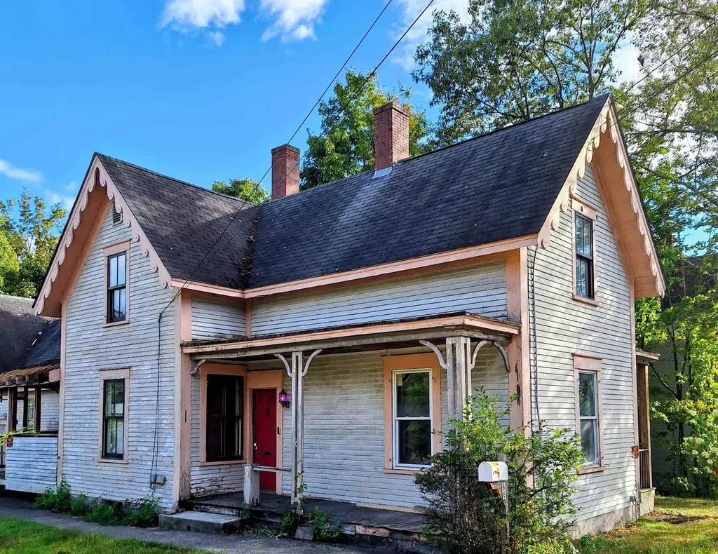 66 Summer Street Bristol NH 03222