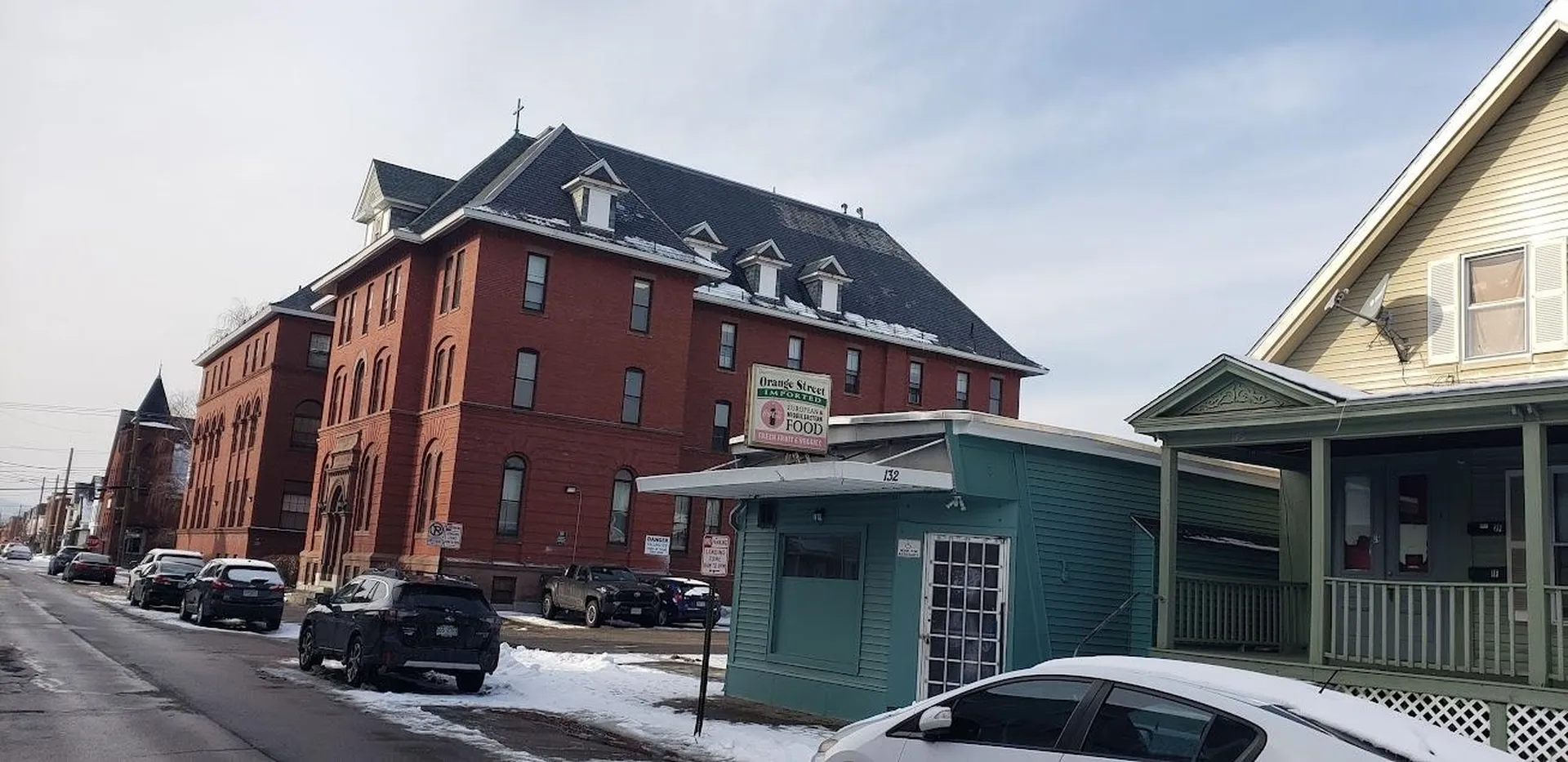 132 Orange Street Manchester NH 03104