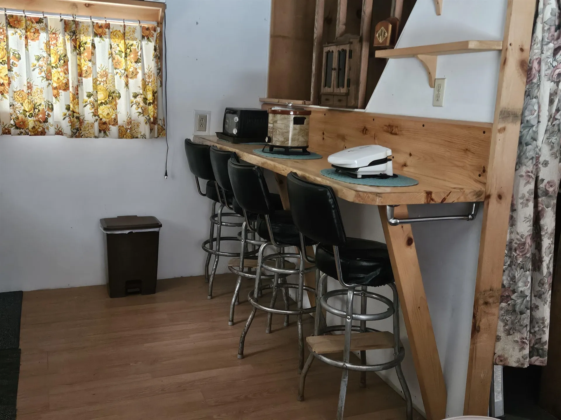 362 Rabbit Path Bath NH 03740