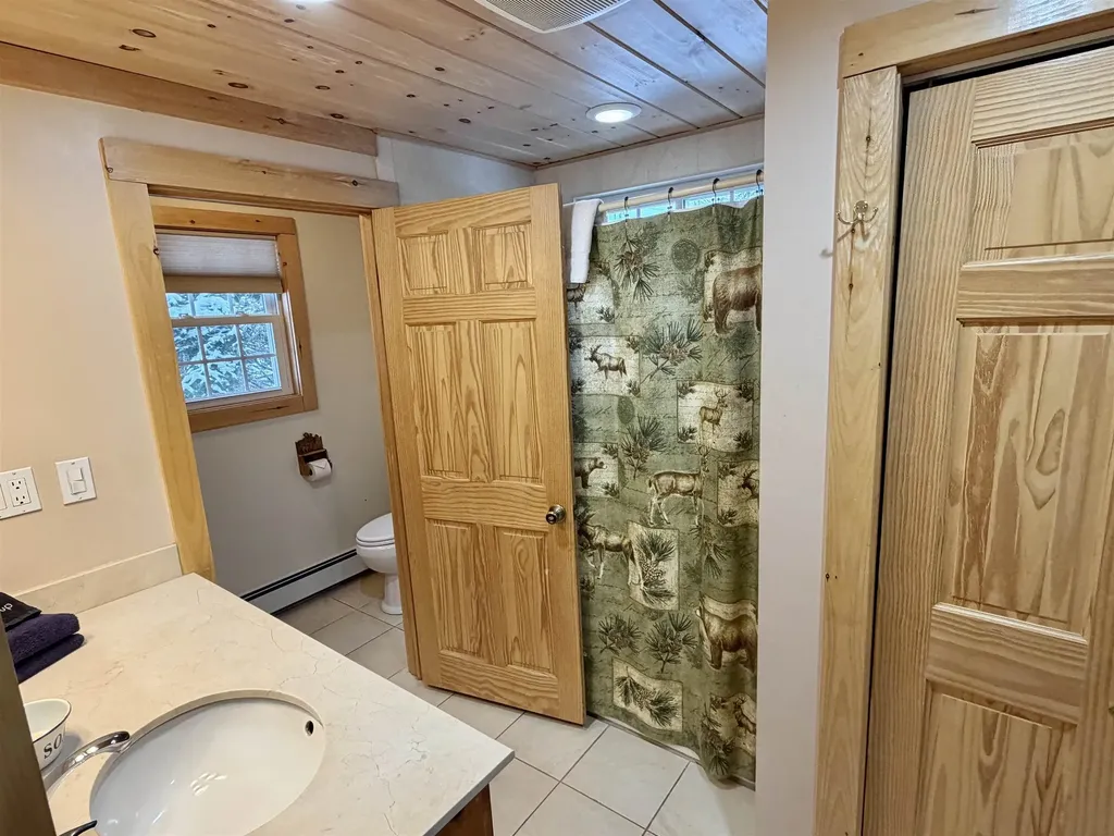 75 Timberland Road Pittsburg NH 03592