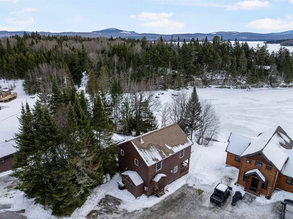 75 Timberland Road Pittsburg NH 03592