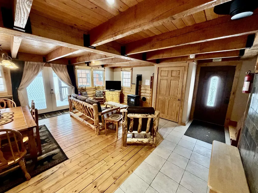 75 Timberland Road Pittsburg NH 03592