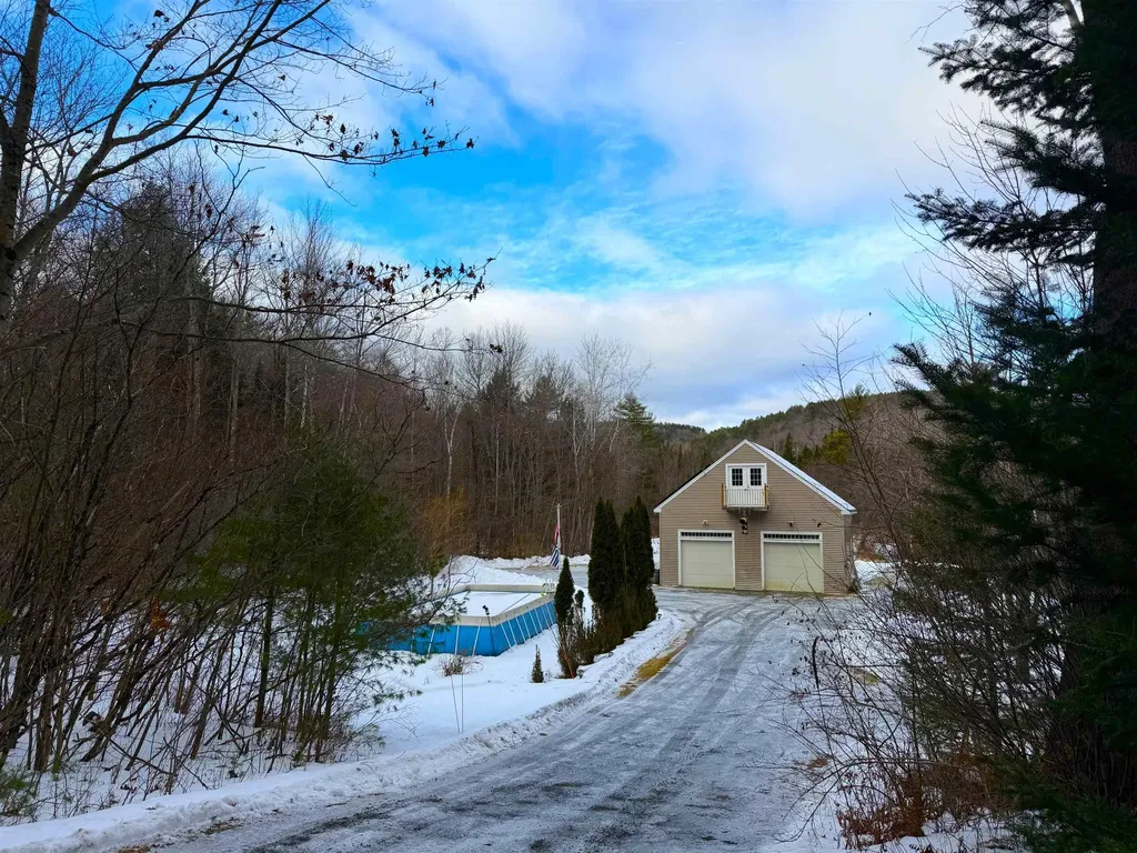 94 Porter Road Plainfield NH 03781