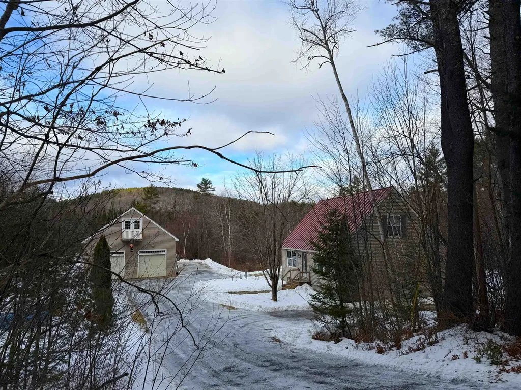 94 Porter Road Plainfield NH 03781