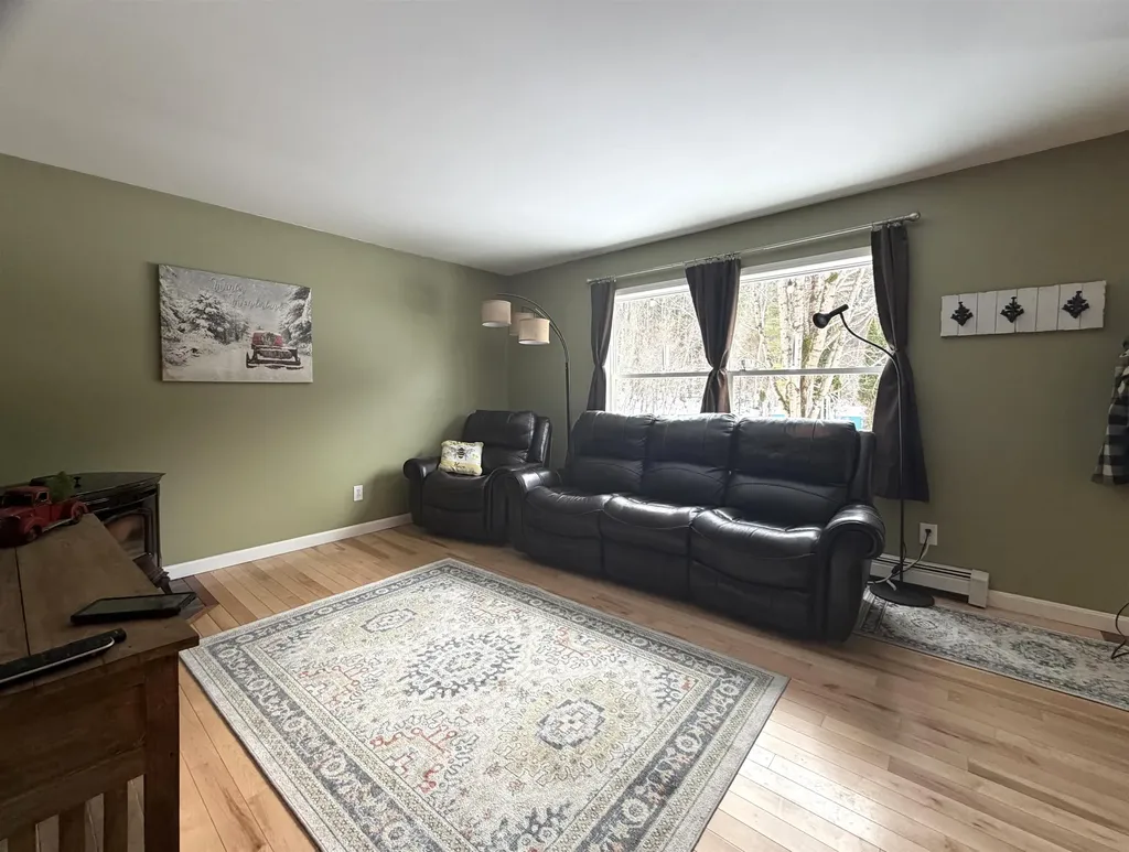 94 Porter Road Plainfield NH 03781