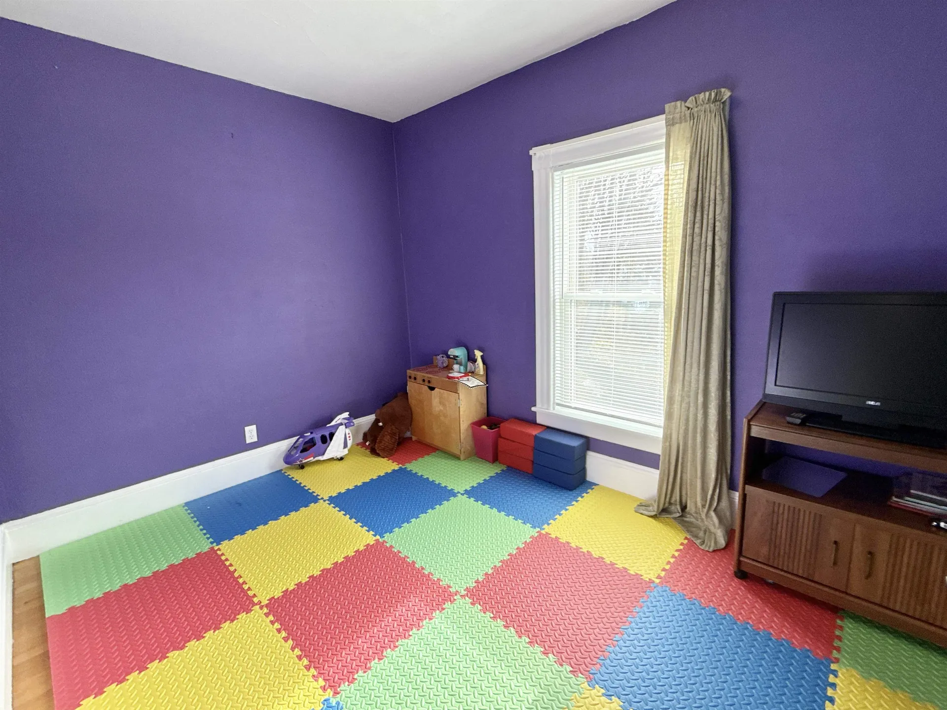 11 Green Street Rockingham VT 05101