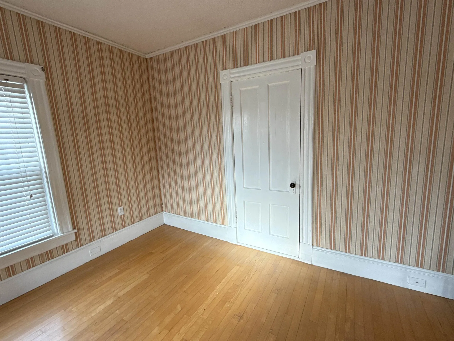 11 Green Street Rockingham VT 05101