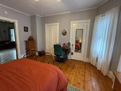 11 Green Street Rockingham VT 05101