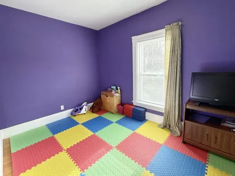 11 Green Street Rockingham VT 05101