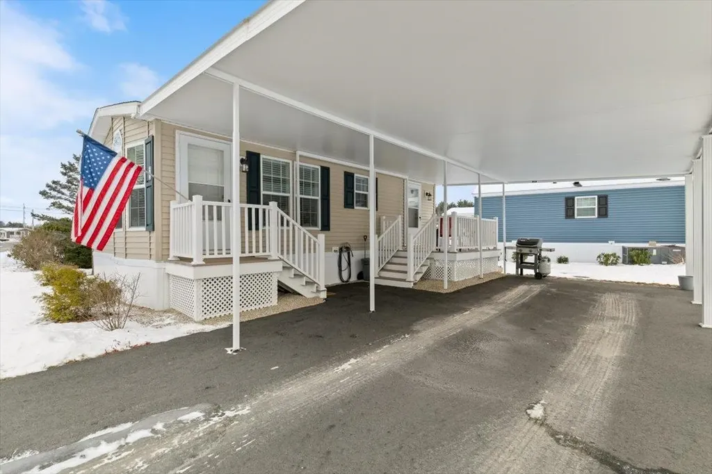 53 Hagop Road Salem NH 03079