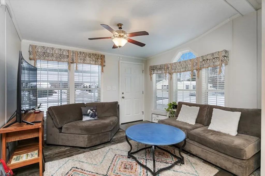 53 Hagop Road Salem NH 03079