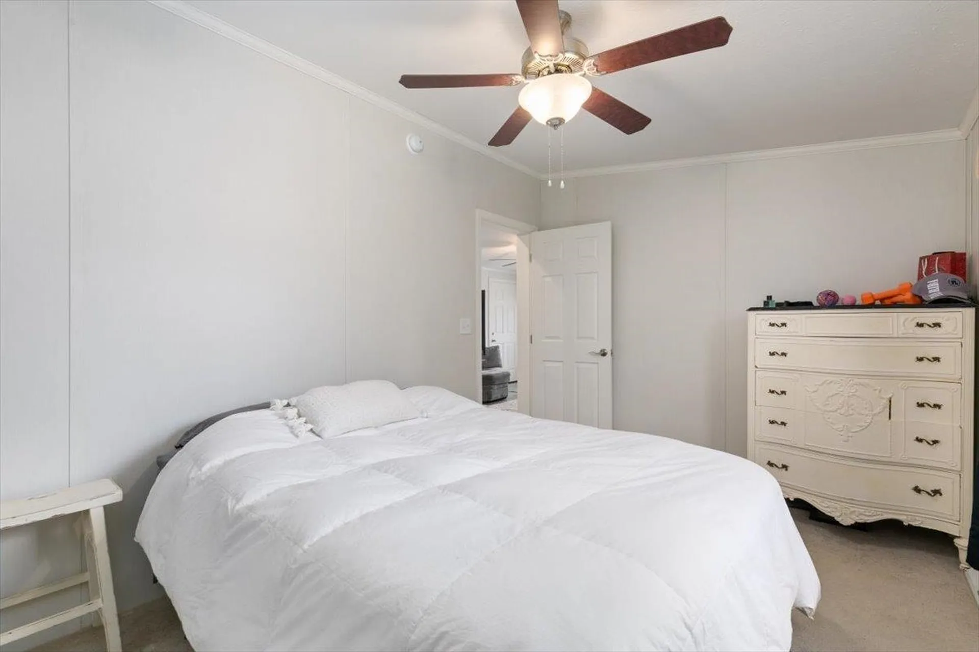 53 Hagop Road Salem NH 03079