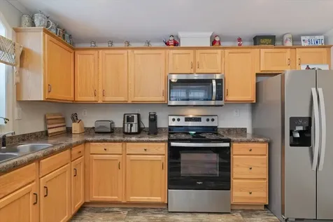 53 Hagop Road Salem NH 03079