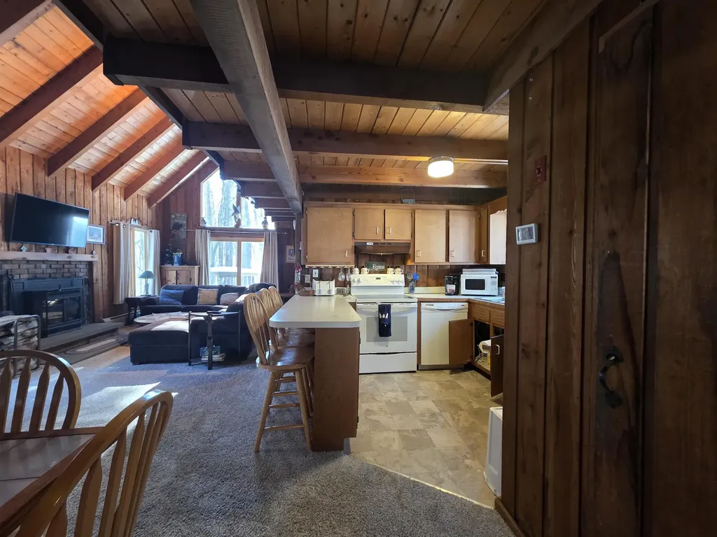 1 Frog Hollow Wilmington VT 05363