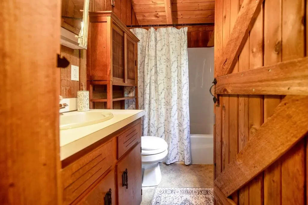 1 Frog Hollow Wilmington VT 05363
