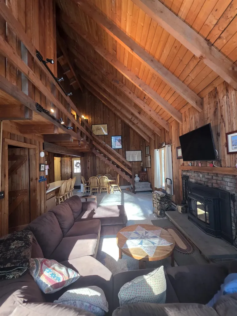 1 Frog Hollow Wilmington VT 05363