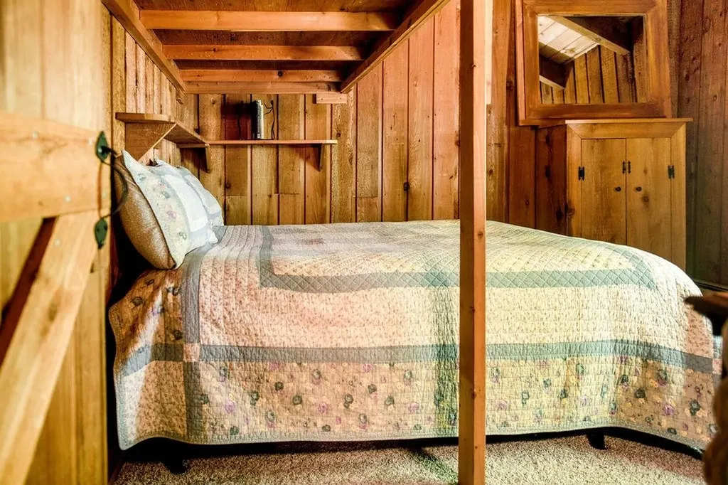 1 Frog Hollow Wilmington VT 05363