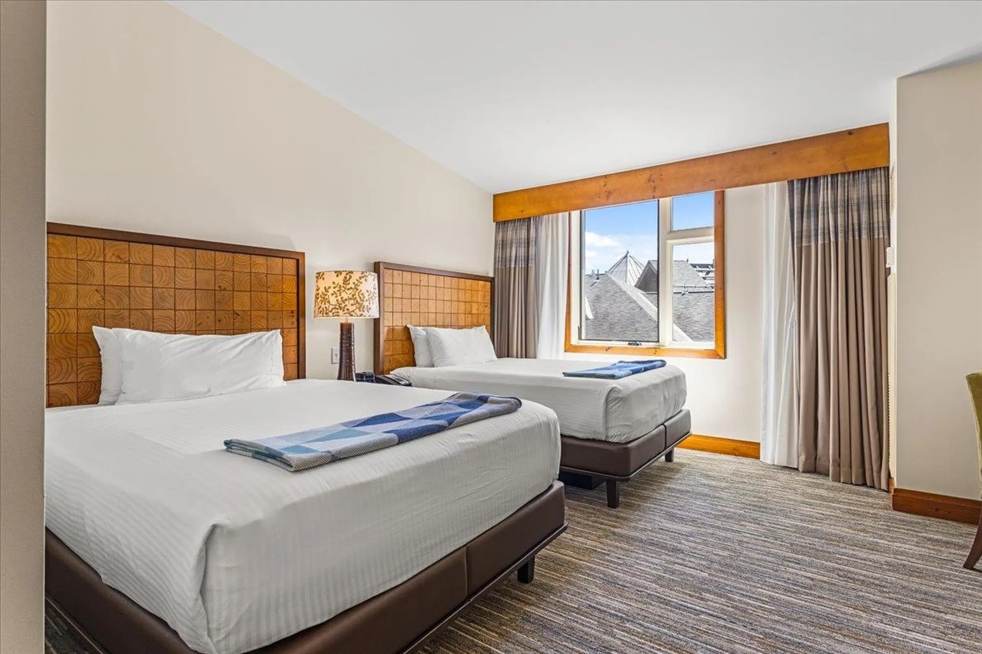 7412 Mountain Road Stowe VT 05672