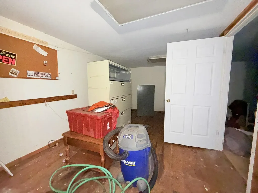 1246 New Hampshire Route 175 Campton NH 03223