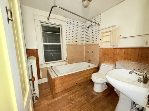 1246 New Hampshire Route 175 Campton NH 03223