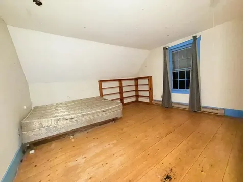 1246 New Hampshire Route 175 Campton NH 03223