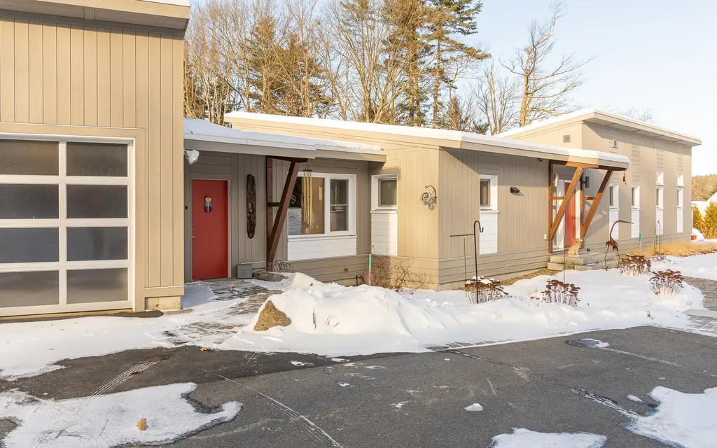 101 Wentworth Road Walpole NH 03608